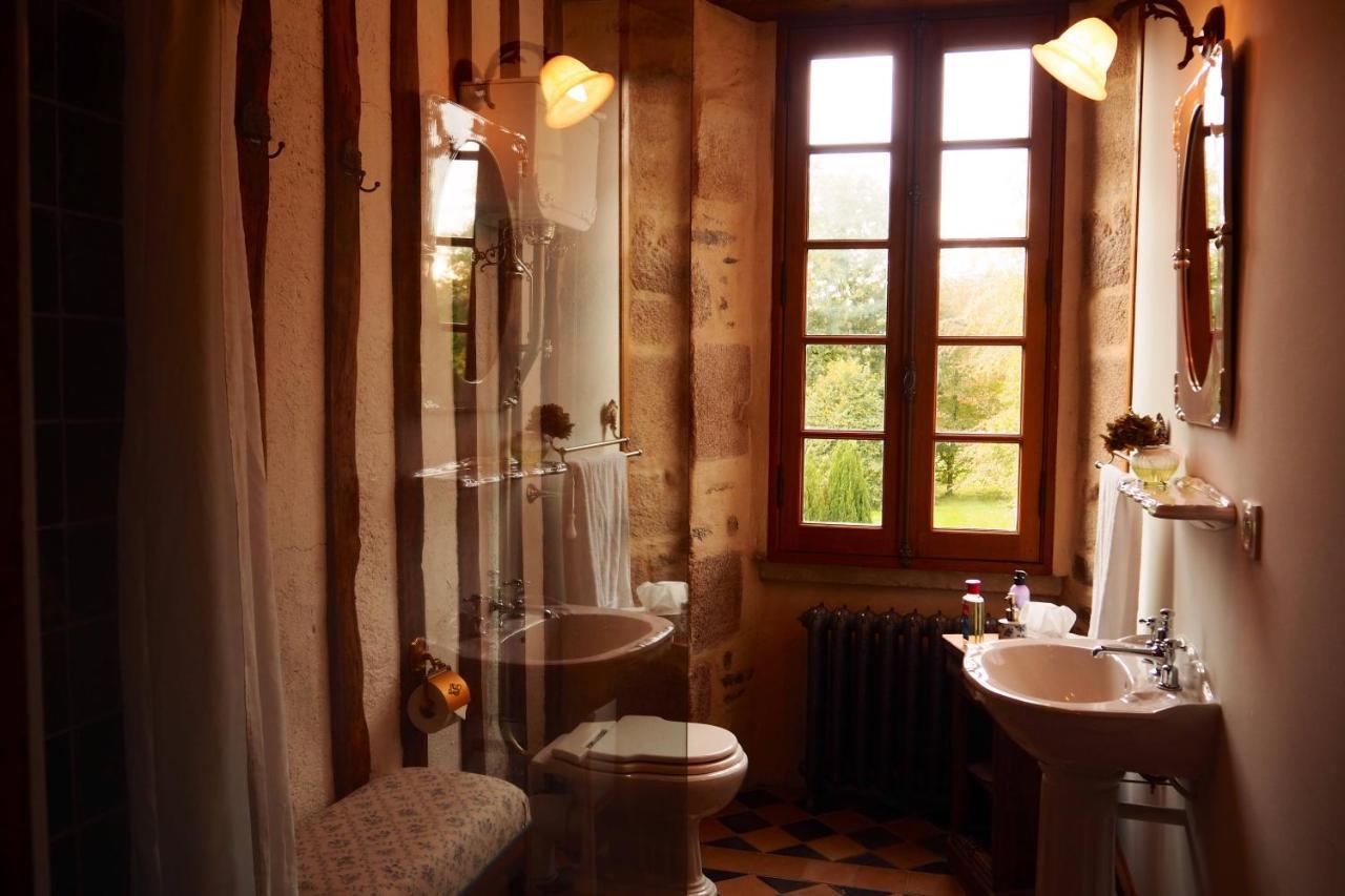 Château d'Isigny chambres d'Hôtes de charme près du Mont-Saint-Michel et de la Bretagne Isigny-le-Buat Extérieur photo