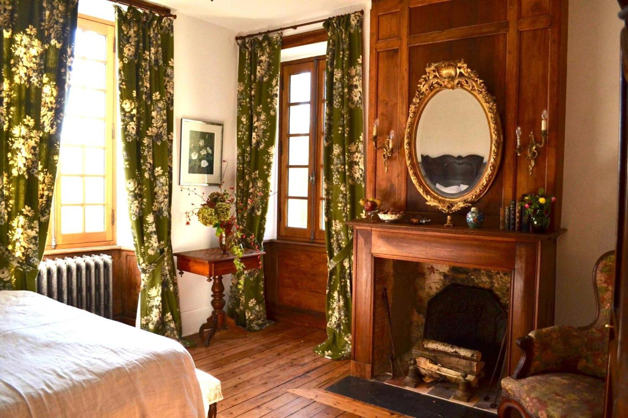 Château d'Isigny chambres d'Hôtes de charme près du Mont-Saint-Michel et de la Bretagne Isigny-le-Buat Extérieur photo