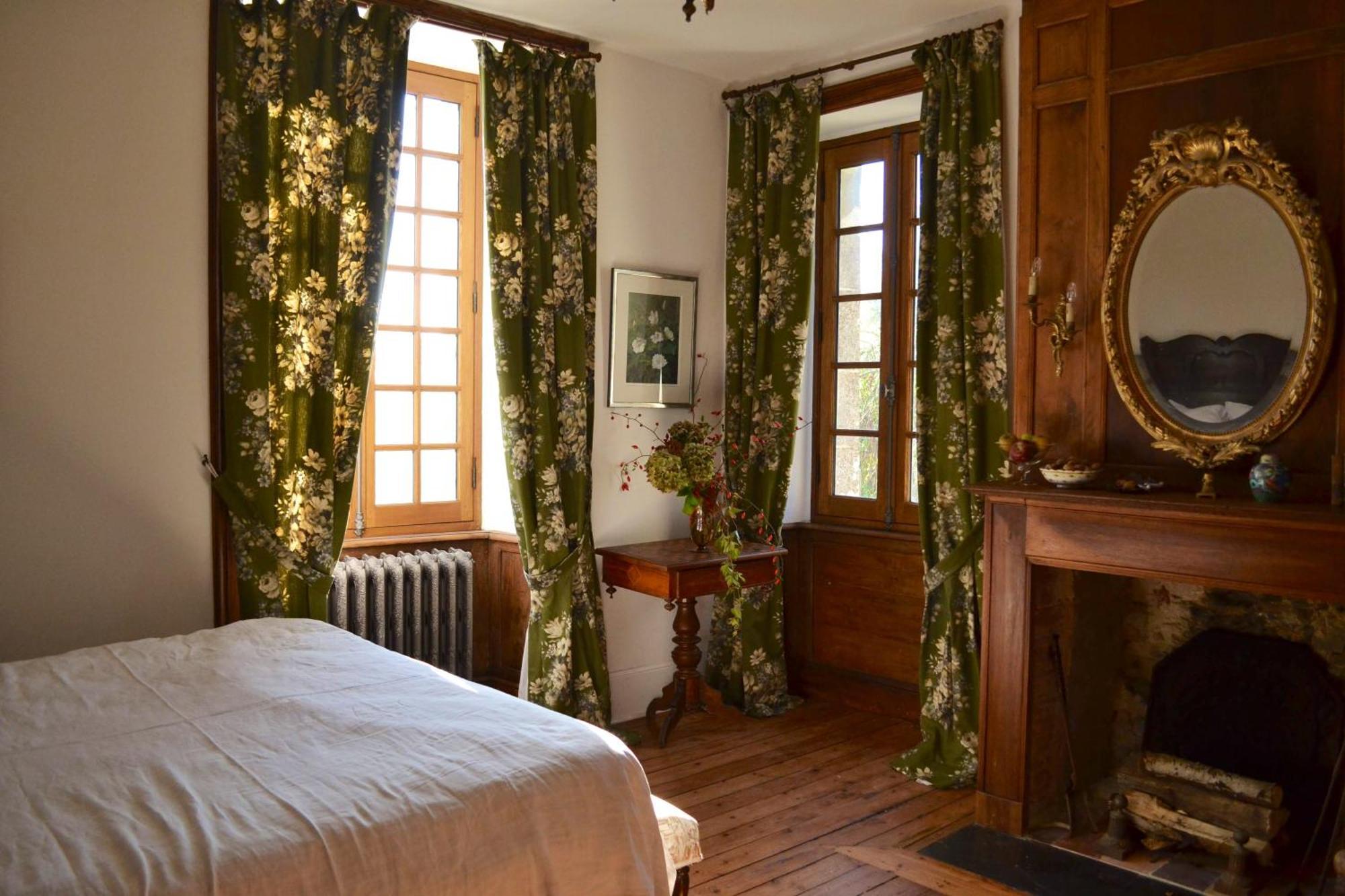 Château d'Isigny chambres d'Hôtes de charme près du Mont-Saint-Michel et de la Bretagne Isigny-le-Buat Extérieur photo